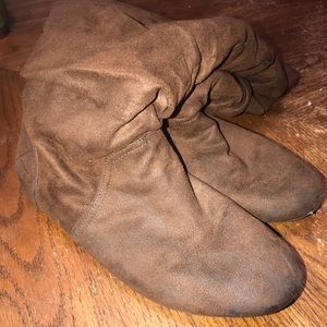 |3 for $30| Brown suede boots